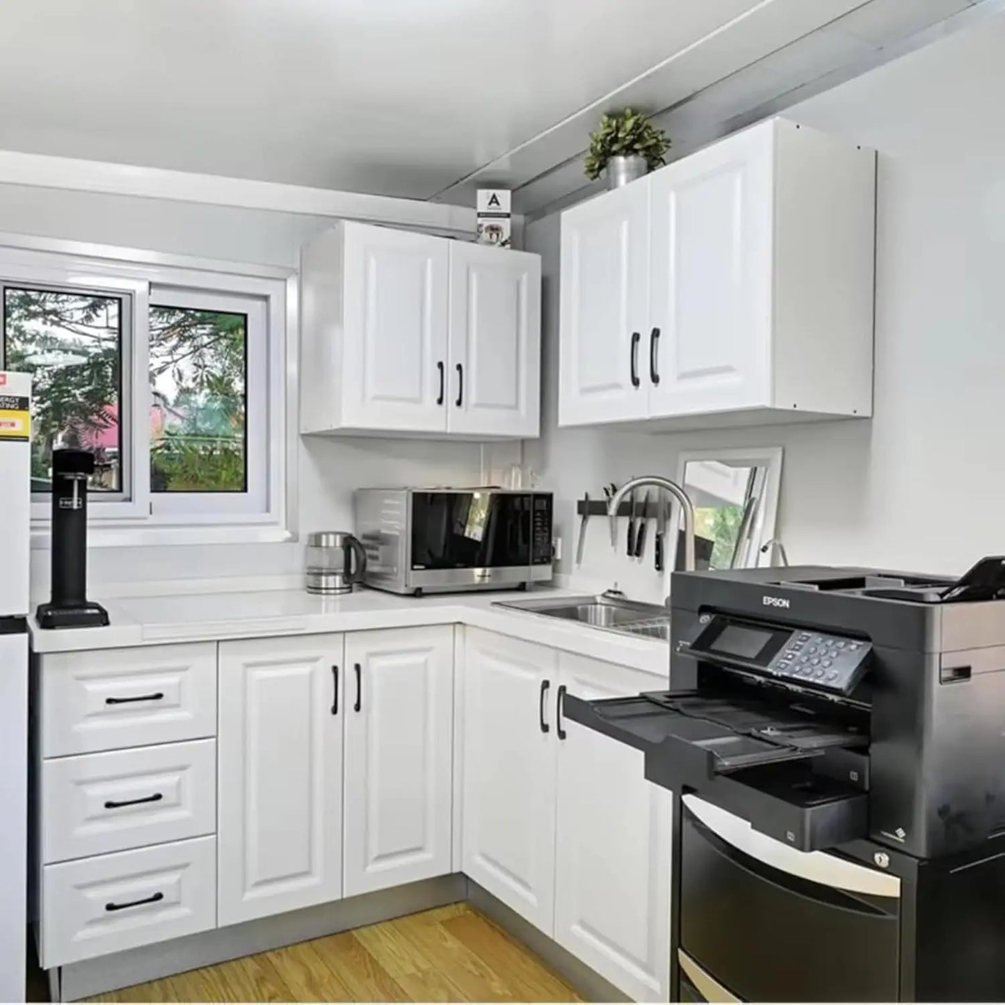 Modular Foldable Container Home For Adults With 2 Bedrooms Kitchen