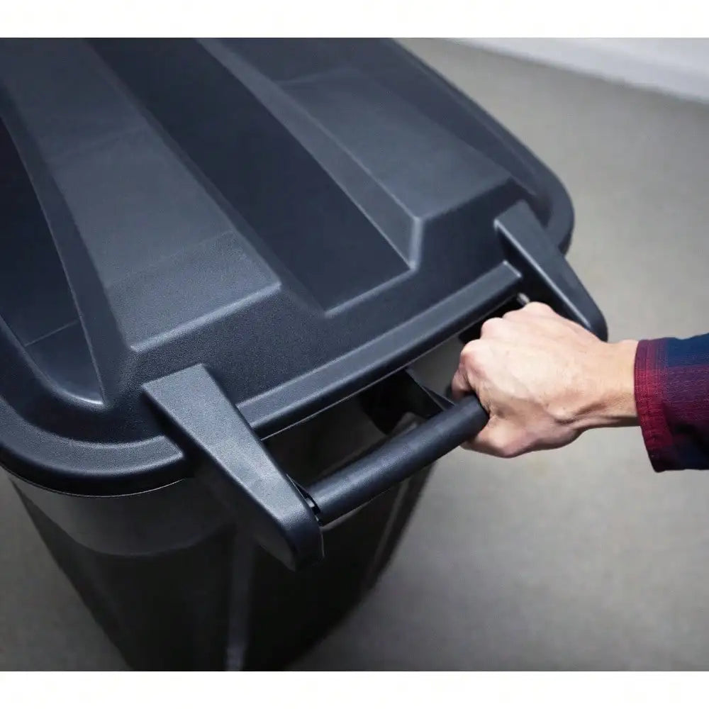 Guangdong Heavy Duty Plastic Trash Can On Wheels With Lid