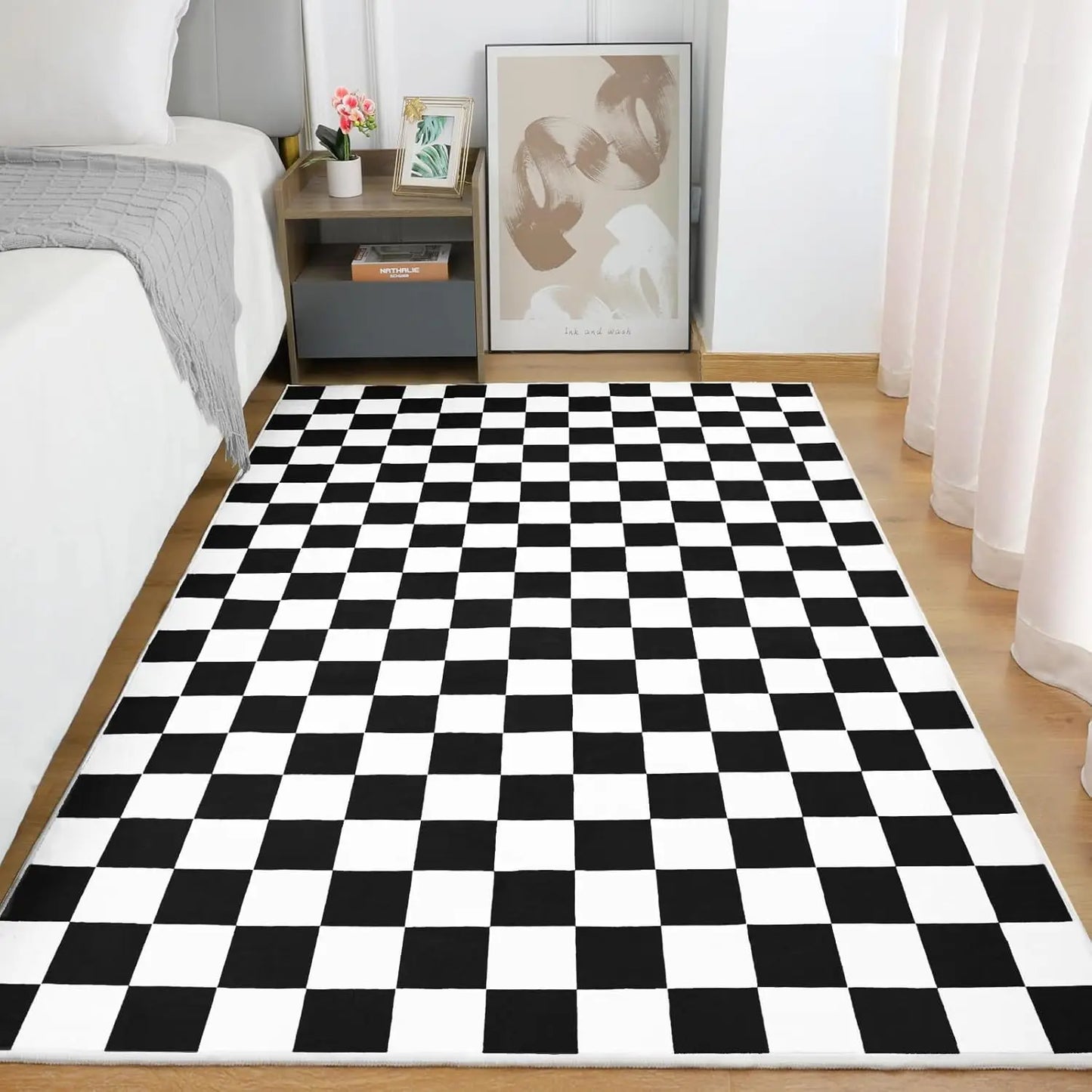 Noahas Checkered Geometric Rug Non Slip Low Pile Washable