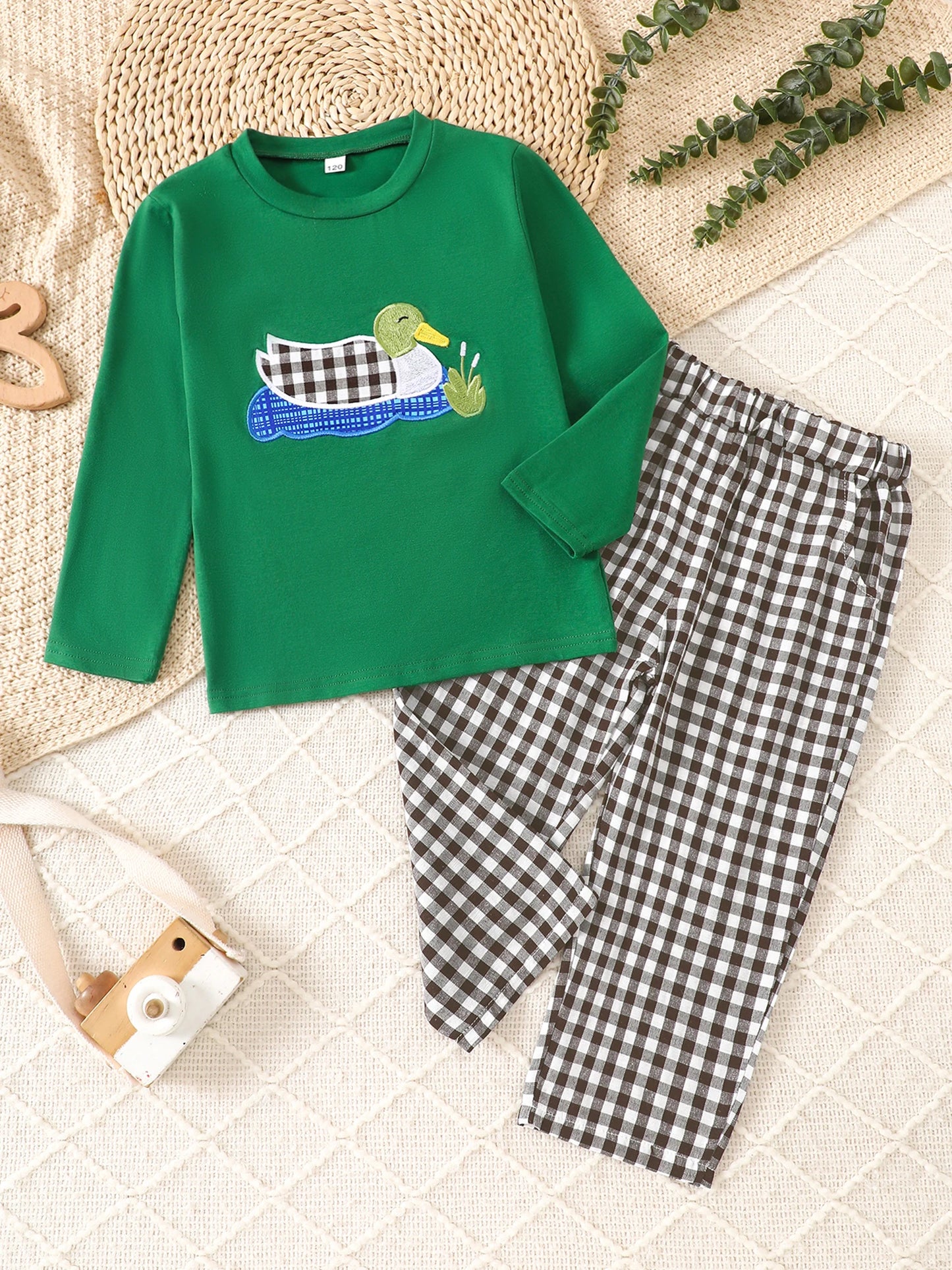 CN Guangdong Baby Boy Autumn Duck Applique Outfit Set