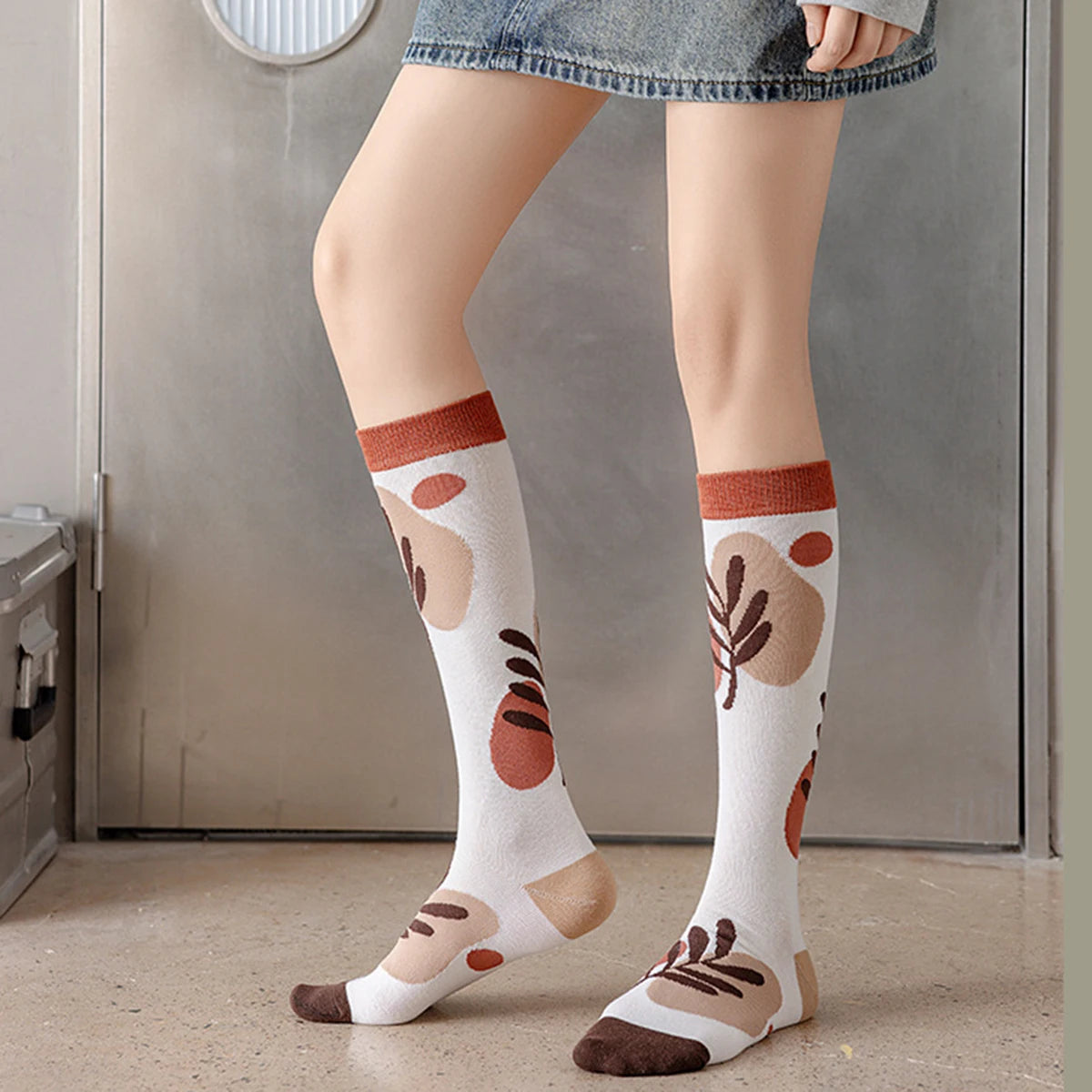 NONECN Gradient Striped Calf Socks Women Cotton High Tube