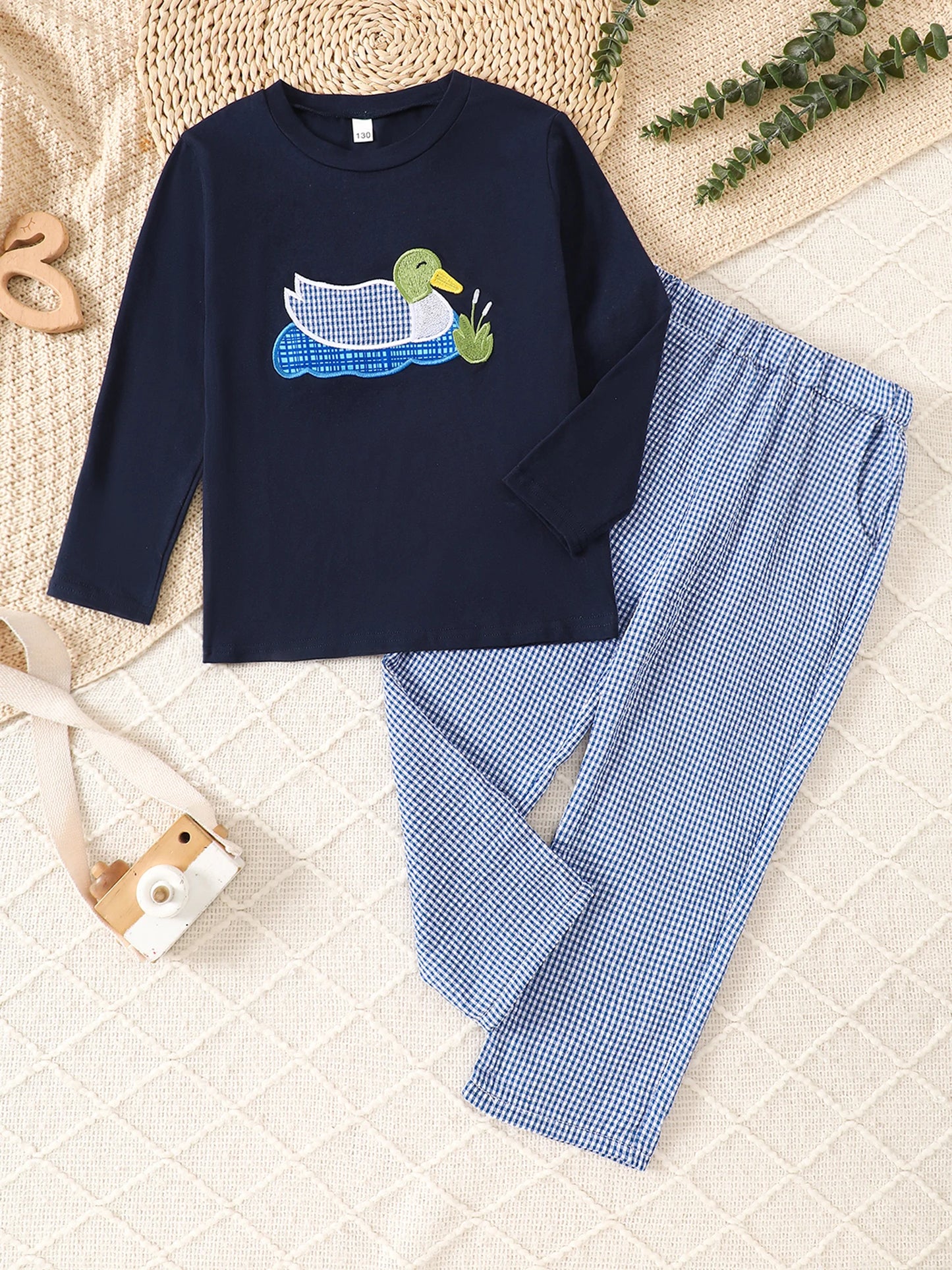 CN Guangdong Baby Boy Autumn Duck Applique Outfit Set